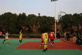开运官网彩票 -摩托车赛夜战:祁连天虎队强势反弹川蜀霹雳队,主帅临场妙招豪门底蕴再次显现的简单介绍